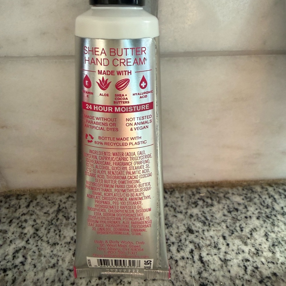 *NEW* Bath & Body Works Happy Birthday Body Cream & Hand Cream . 2.5 Oz & 1 Oz - Picture 8 of 10